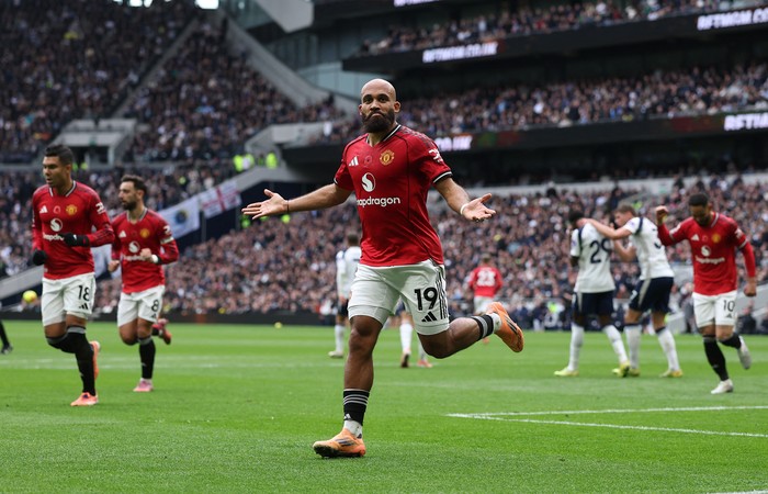Manchester United Atasi Tottenham 1-0 di Babak Pertama Liga Inggris