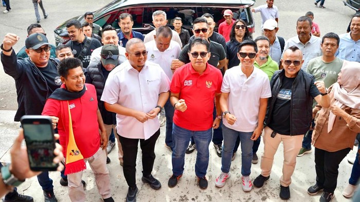 Andre Rosiade Siap Menyelamatkan Sepakbola Sumbar dari Kebiasaan Lama!